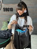 روسری سه گوش حریر مخمل برجسته نگین دانتل کد nil59010