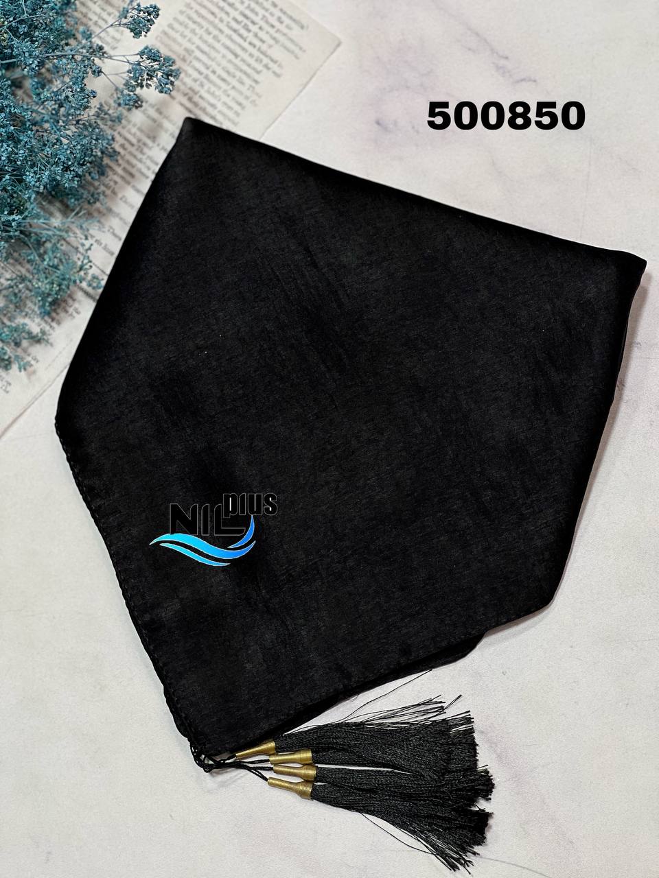 روسری کوپرا منگوله دار کد nil500850