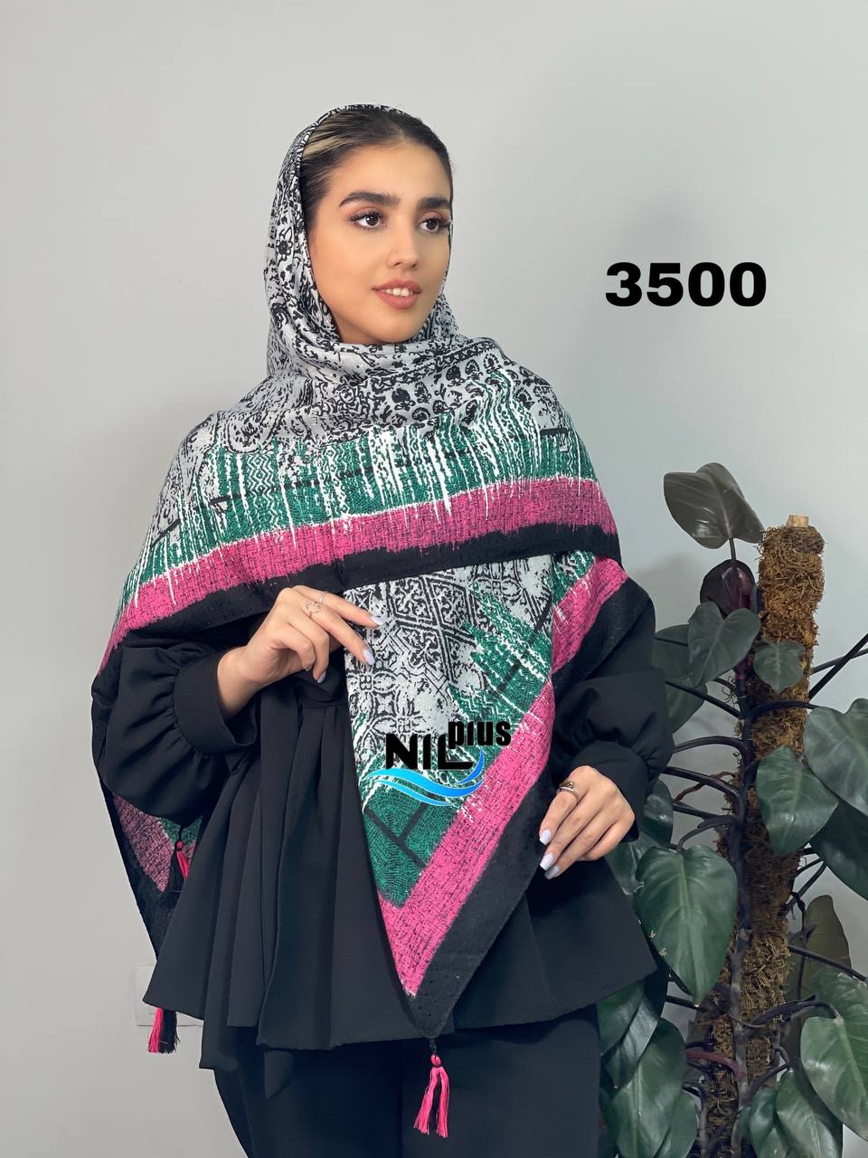 روسری نخی منگوله دار کد nil3500